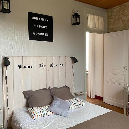 Bed and Breakfast La Gare Gondrin Екстер'єр фото
