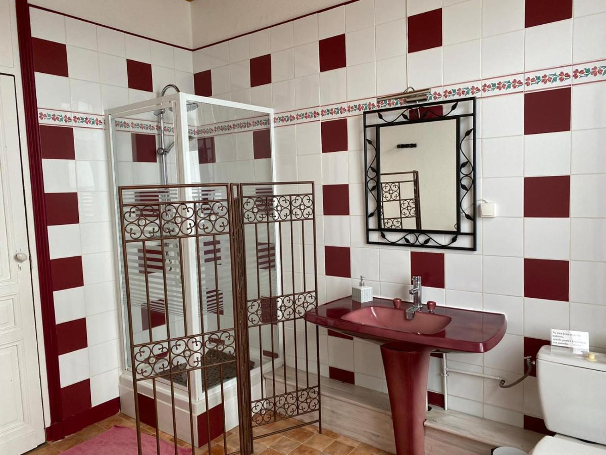 Bed and Breakfast La Gare Gondrin Екстер'єр фото
