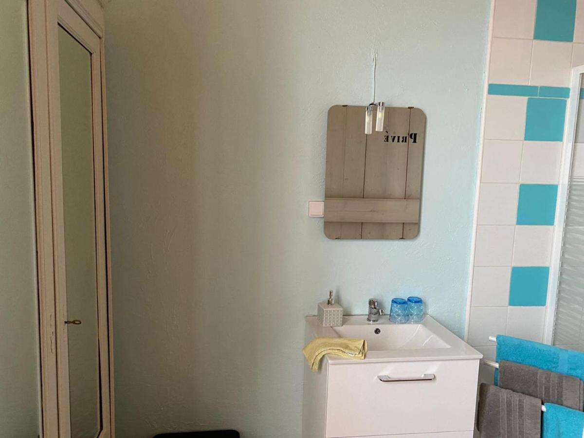 Bed and Breakfast La Gare Gondrin Екстер'єр фото