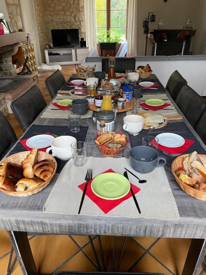 Bed and Breakfast La Gare Gondrin Екстер'єр фото