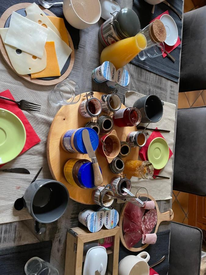 Bed and Breakfast La Gare Gondrin Екстер'єр фото