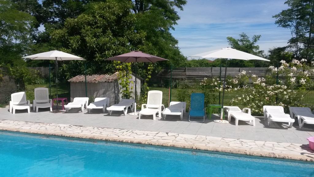 Bed and Breakfast La Gare Gondrin Екстер'єр фото
