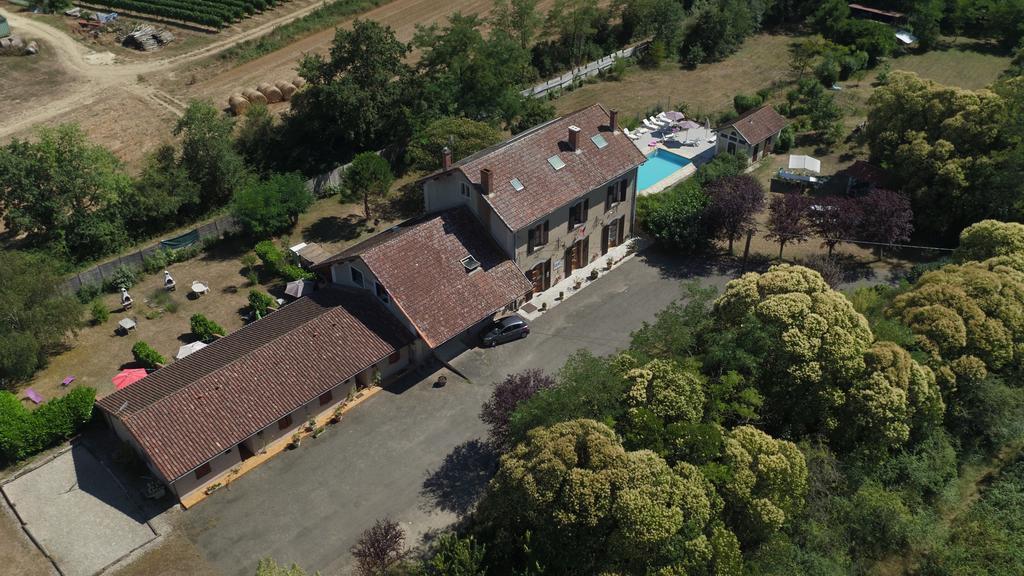 Bed and Breakfast La Gare Gondrin Екстер'єр фото